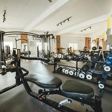 Cornelius Cosy In Caesar &