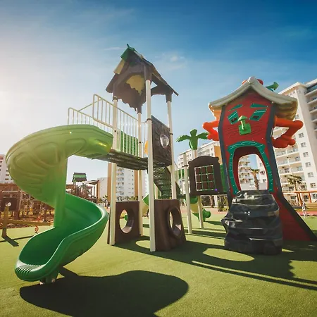 Cornelius Cosy In Caesar & *