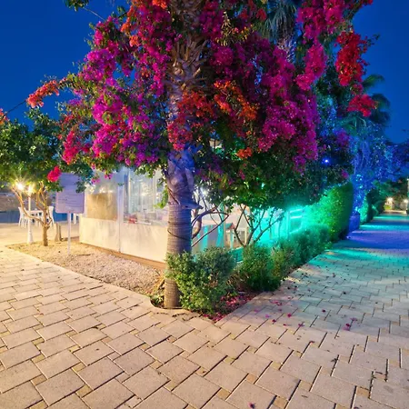 דירה Cornelius Cosy In Caesar & Perivolia tou Trikomou