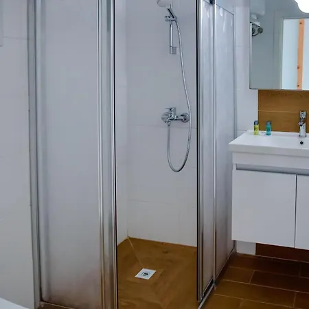 Cornelius Cosy In Caesar &